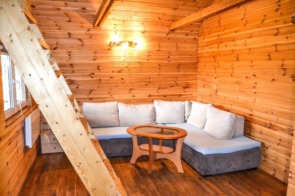Domek całoroczny drewniany. Sauna, jacuzzi, ognisko.