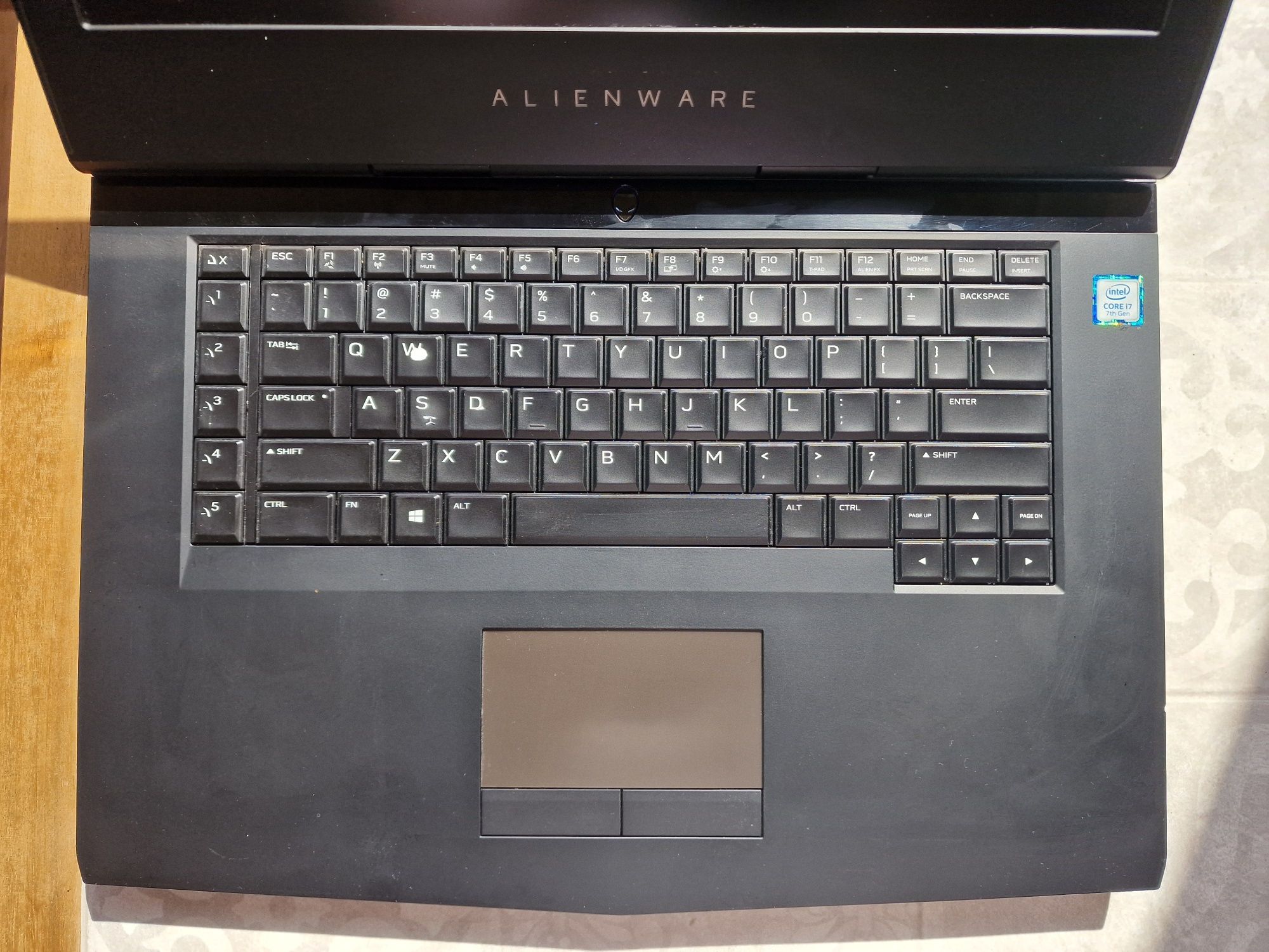 Alienware 15 R3 неробочий