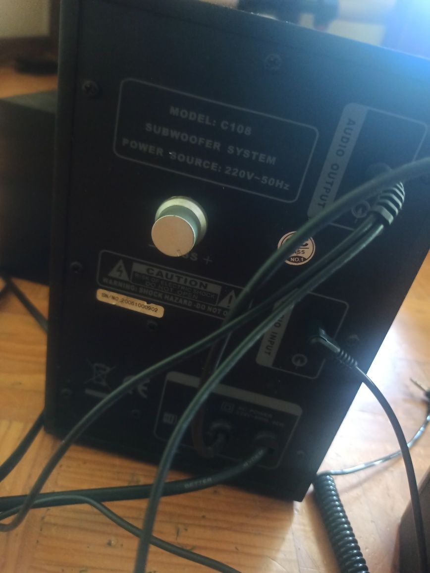 Colunas com subwoofer