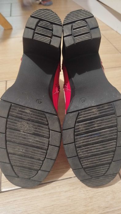 Botki lakierowane czerwone roz.41