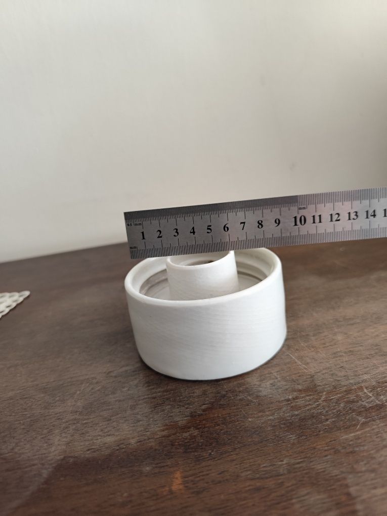 Oprawa ceramiczna do kloszy z gwintem 84,5mm. Lampa z czasów PRL-u