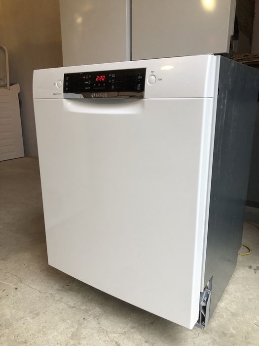 Посудомийна машина Bosch Serie 4 Zeolith 2020 рік