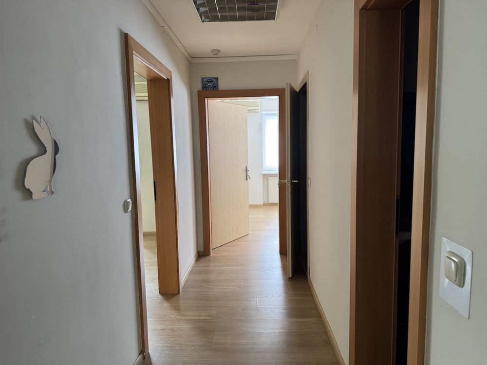 Оренда офісного простору. 2й поверх. 93м2. 215 грн/м2