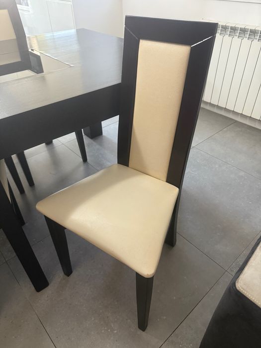 Conjunto de mesa de jantar com 6 cadeiras - design moderno
