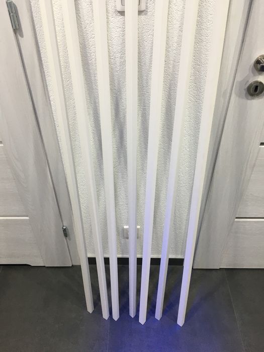 Kątowniki PVC 25mm na 25mm nowe Cezar