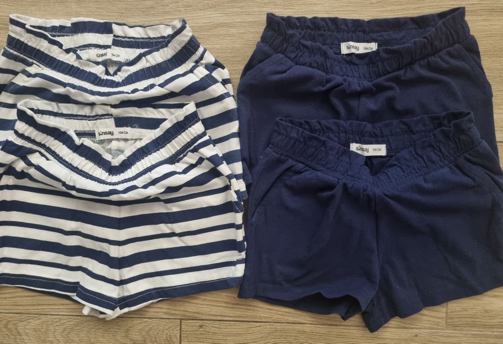 12 x szorty krótkie spodenki dziewczynki r. 104 / Sinsay / Bliźniaczki