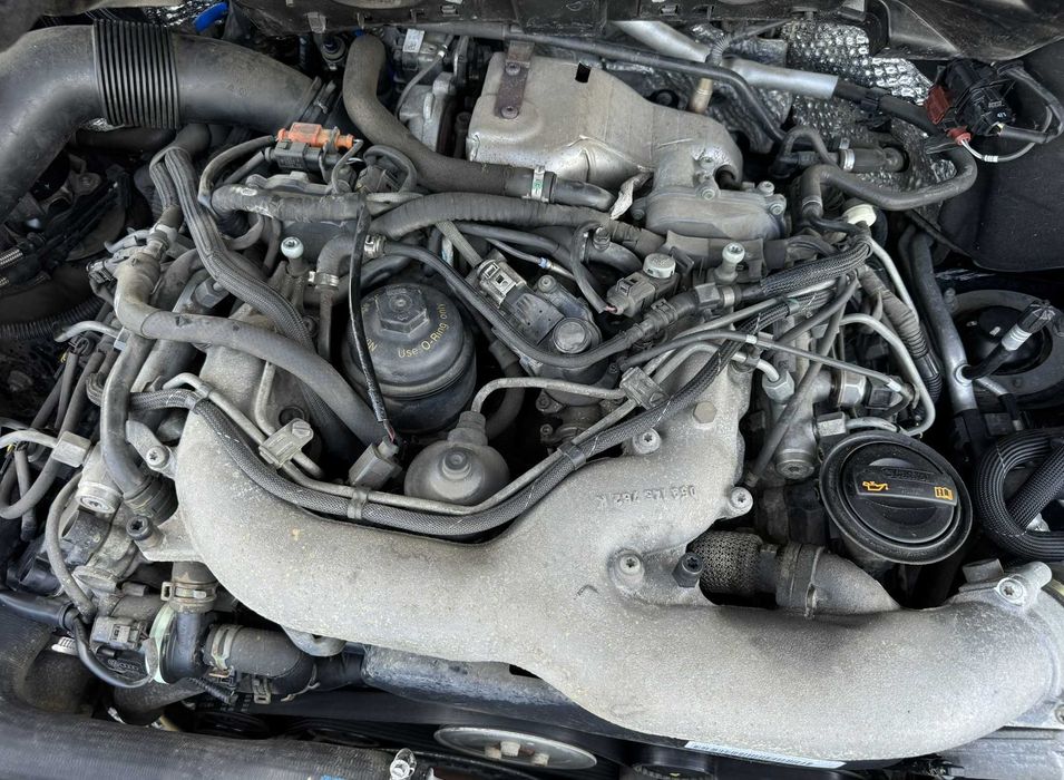 Двигун мотор двигатель 3.0 TDI CAS CASD CASA Touareg Audi Q7 Cayenne