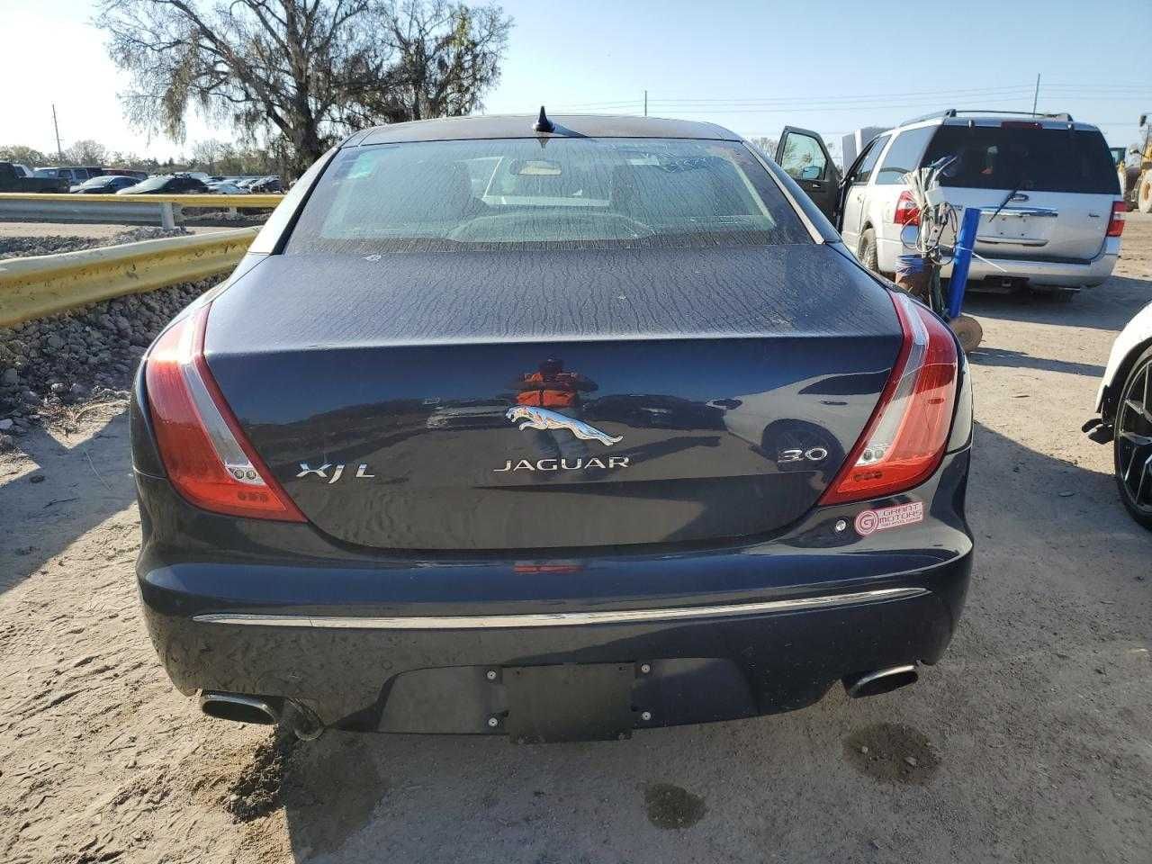 2015 Jaguar Xjl Portfolio