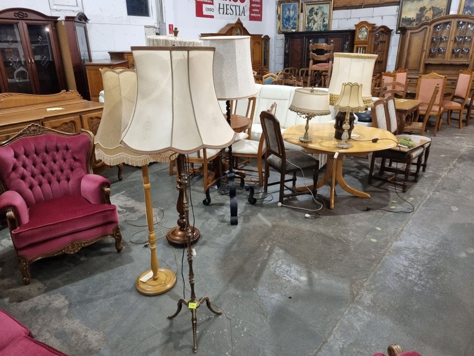 lampa podłogowa stojąca lampka