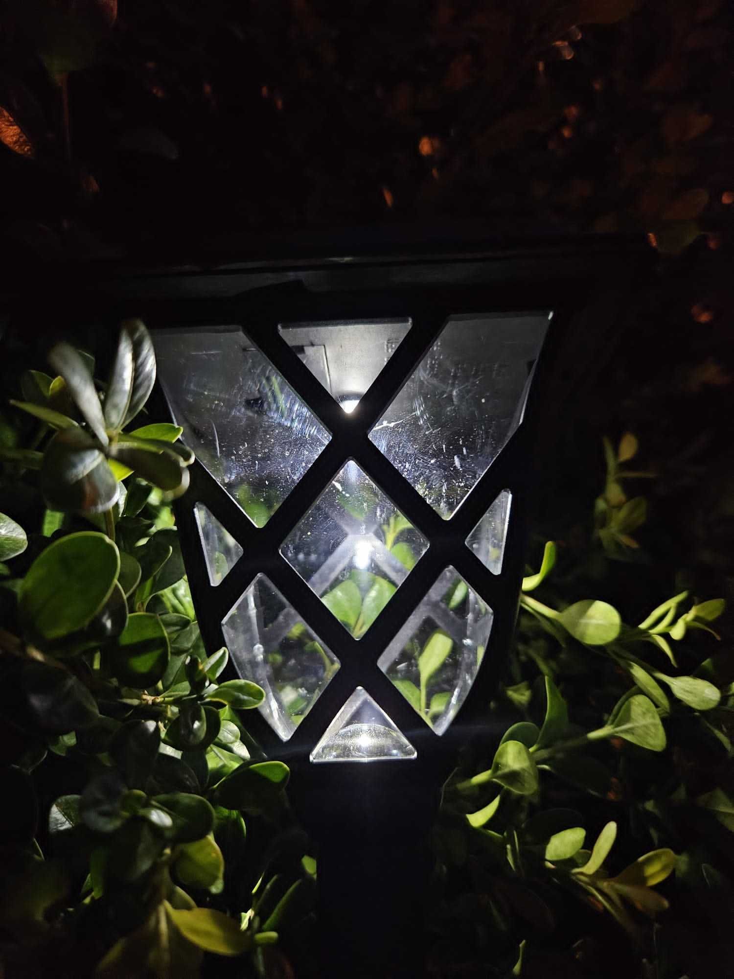 Lampy ogrodowe wbijane, solarne