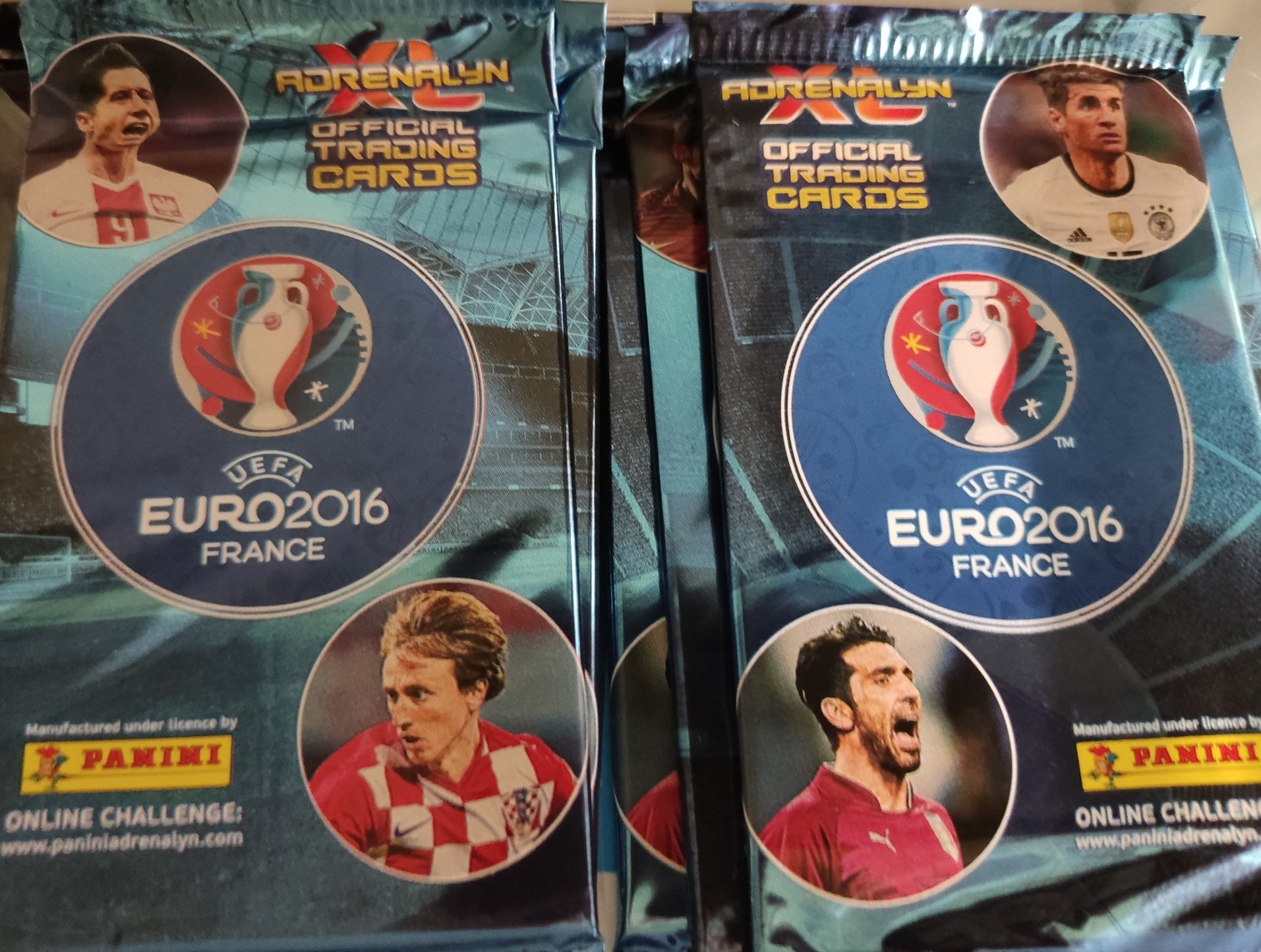 Mystery BOX Panini - karty z różnych kolekcji, gratka dla kolekcjonera