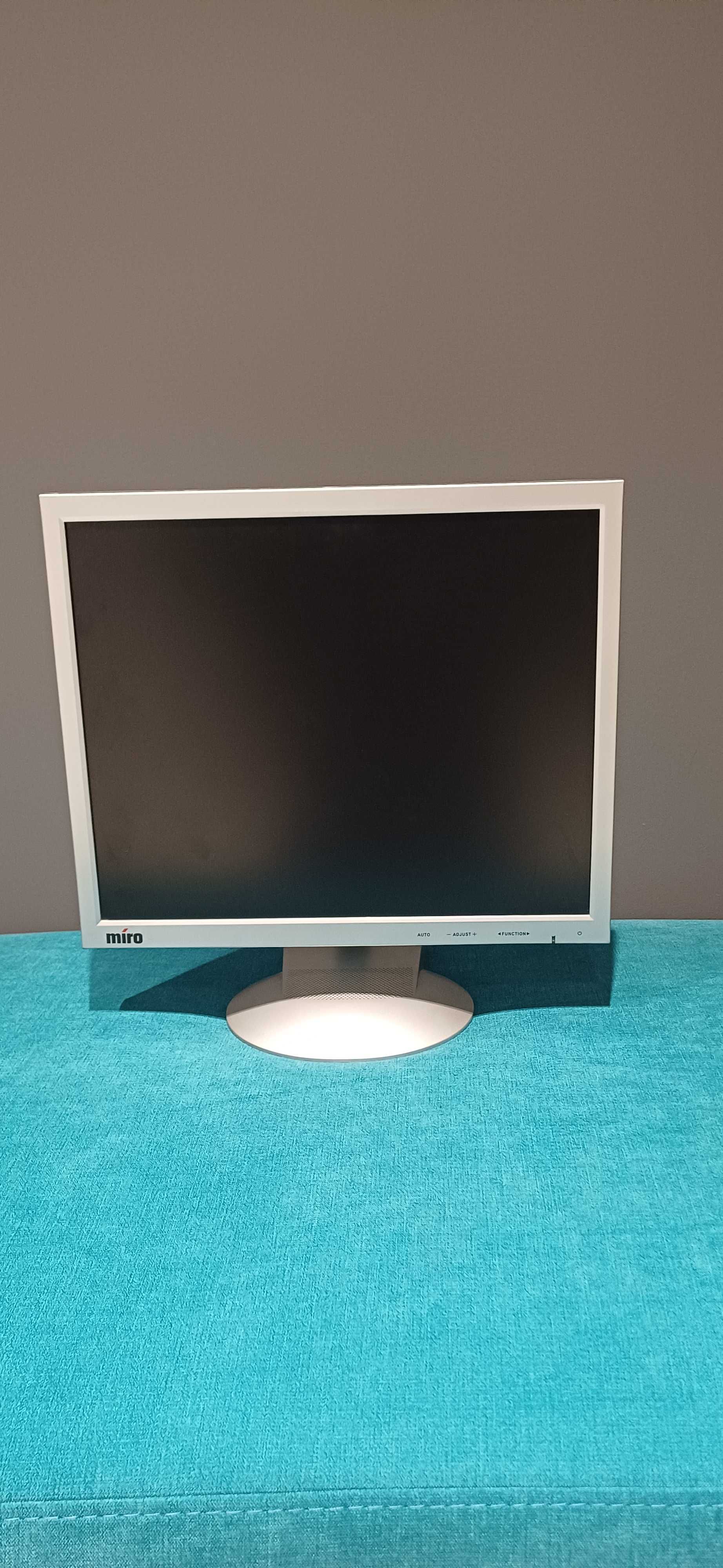 Monitor MIRO "17"