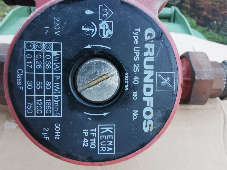Pompa GRUNDFOS UPS 25-40 do ogrzewania.