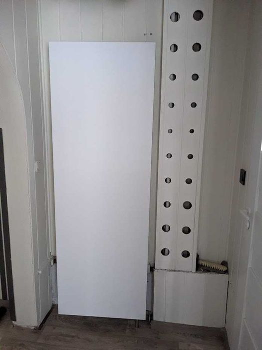 Szafa obrotowa, niewidoczna, na buty, płytka 18 cm, biała, zmontowana