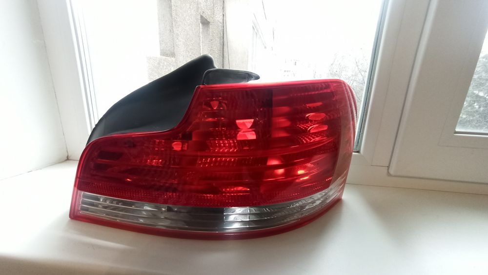 Задній правий стоп BMW 2vp 009 615-04