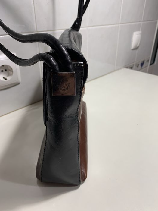 Mala castanha e preta ceancarel