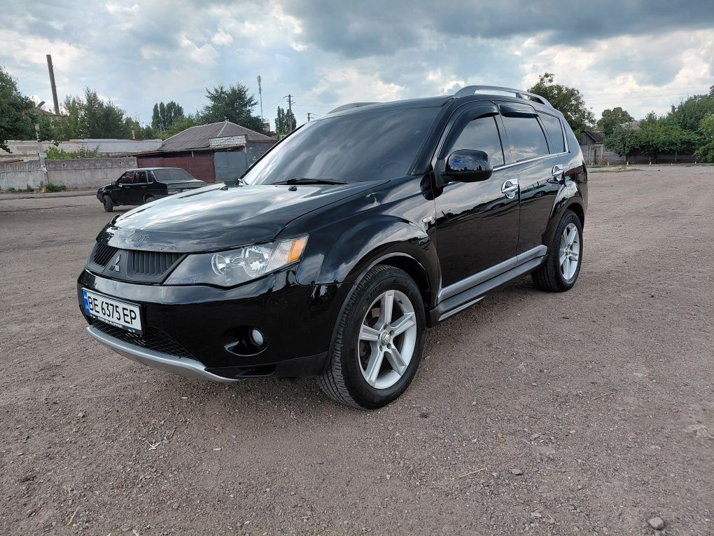Mitsubishi Otlander XL  2009 3.0авт в Max