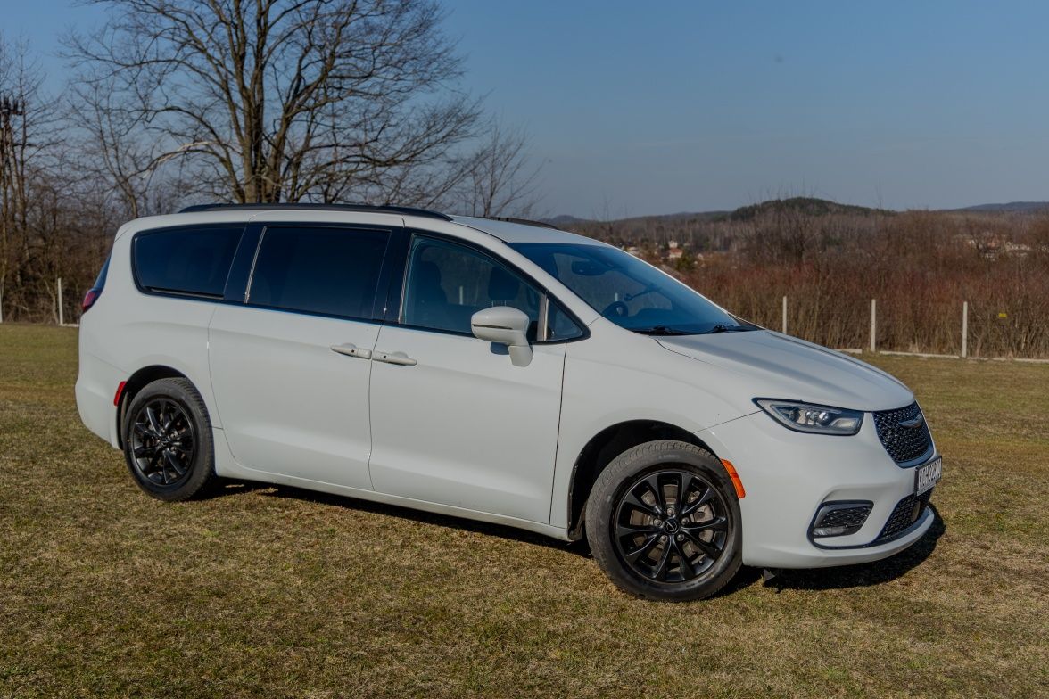 Chrysler pacifica 2021 4x4awd  gaz tempomat aktywny Trzebinia malopols