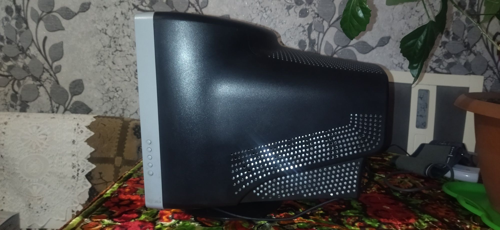 продам монітор  Samsung SyncMaster 795DF
