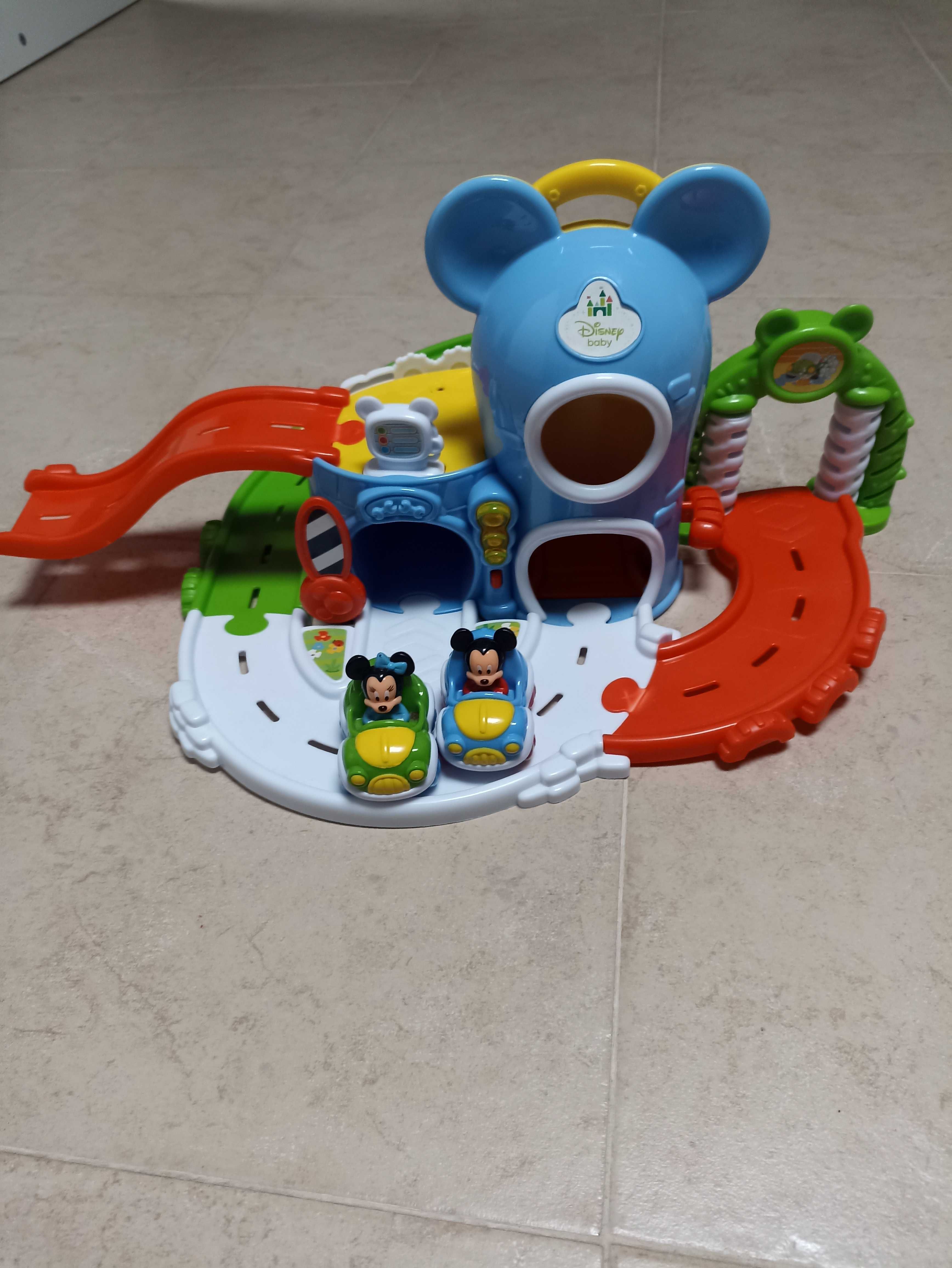 Garagem do Mickey e da Minnie