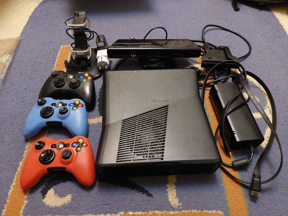 Приставка (консоль) xbox360 Slim, ліцензійні ігри