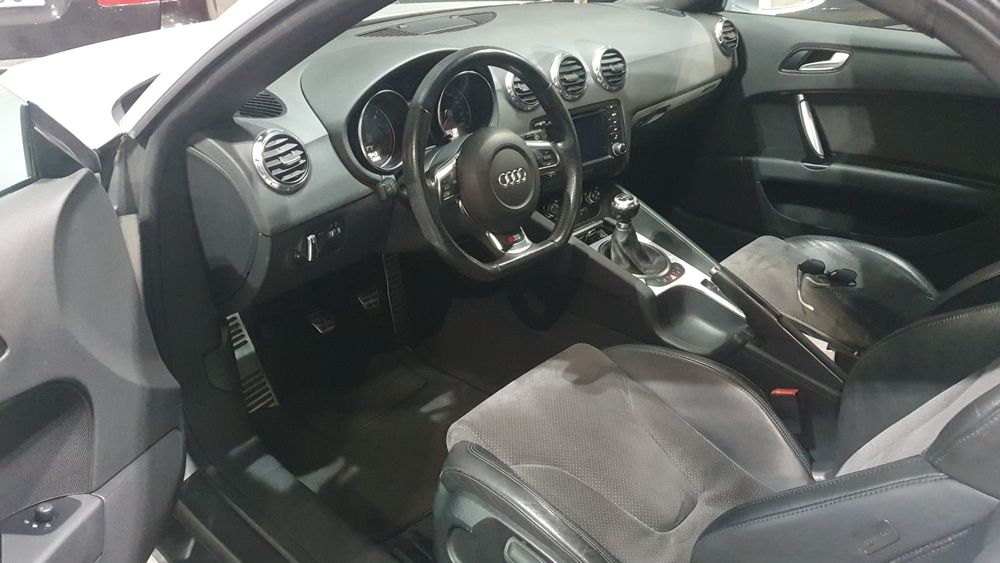 Audi TT. 2 TDI Quatro