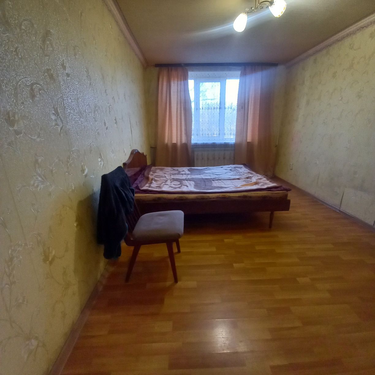Продам 2х.кімн.кввртуру в мтс .Бірки ( Мерефа)52м 12т.900