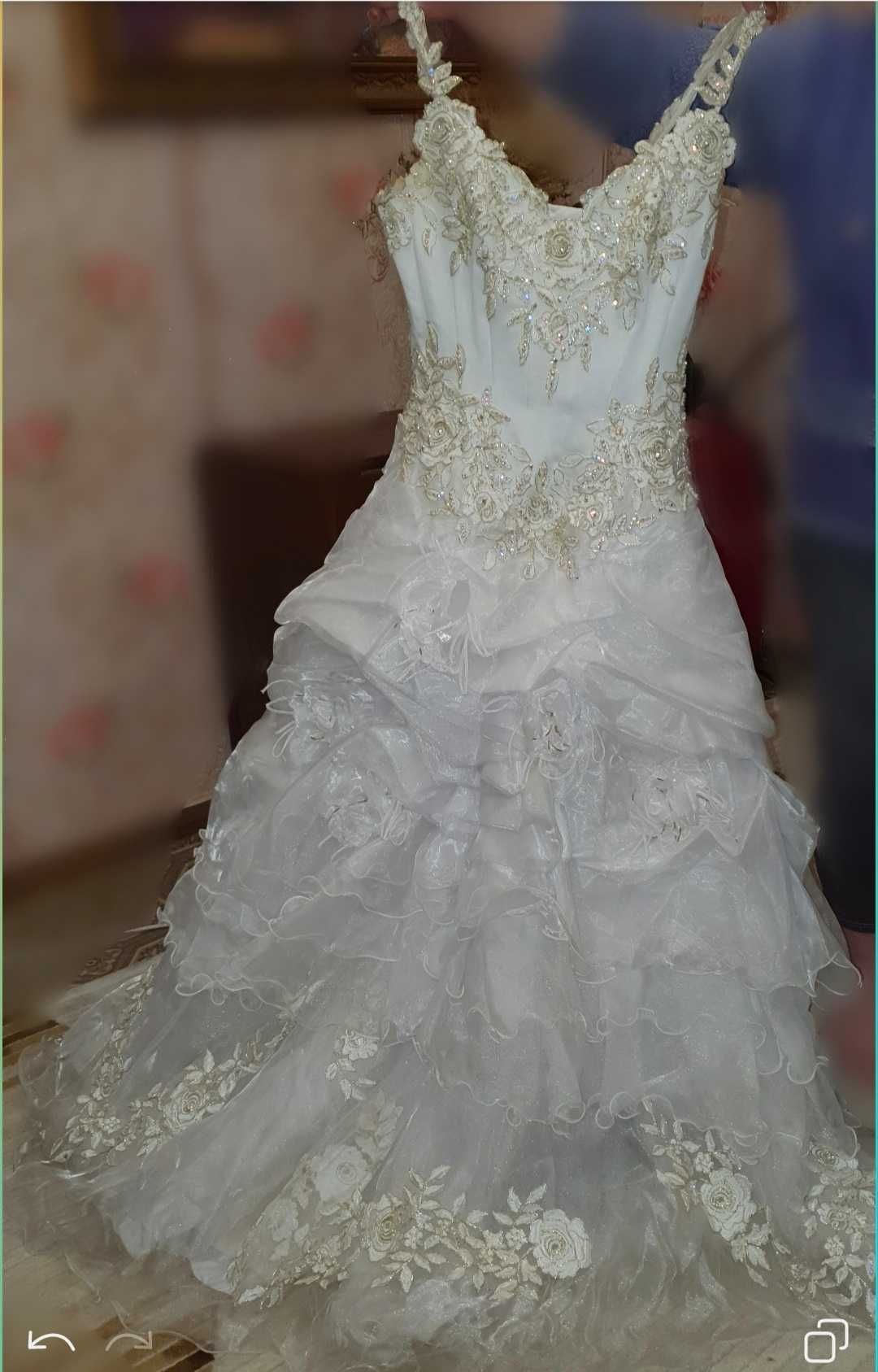 Свадебное платье 44-46р