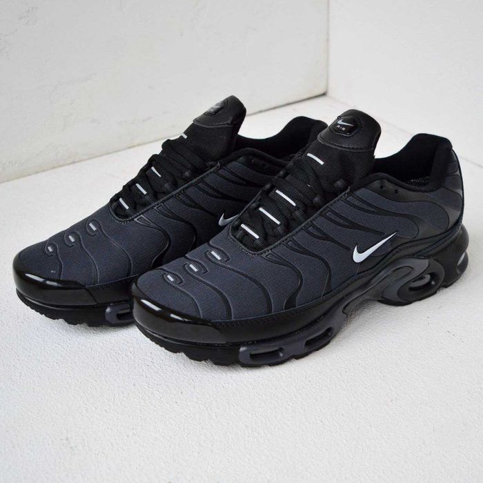 Кросівки Nike Air Max Plus TN Waterproof Gray Black термо 41 - 45