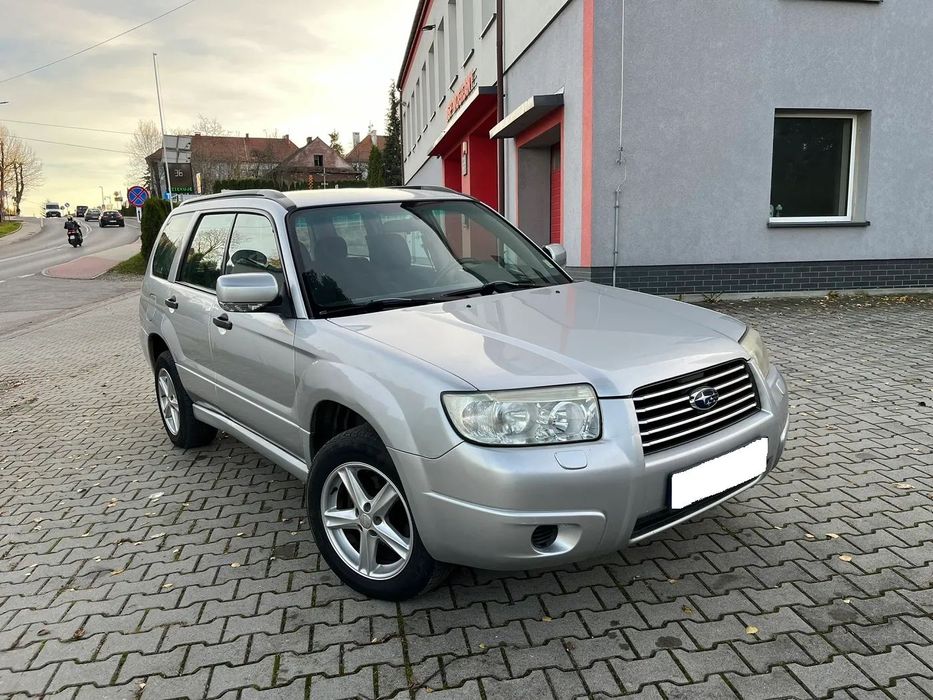 Subaru Forester Lift # 4x4 # 2.0 Benzyna 158KM # Manual # Serwis # Hak # 4WD