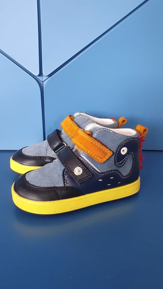 Buty BARTEK r. 22 do nauki chodzenia Mini first steps medical