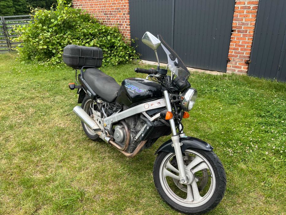 Honda Ntv 650 na części lagi silnik gaźniki lampa szyba wydech koła