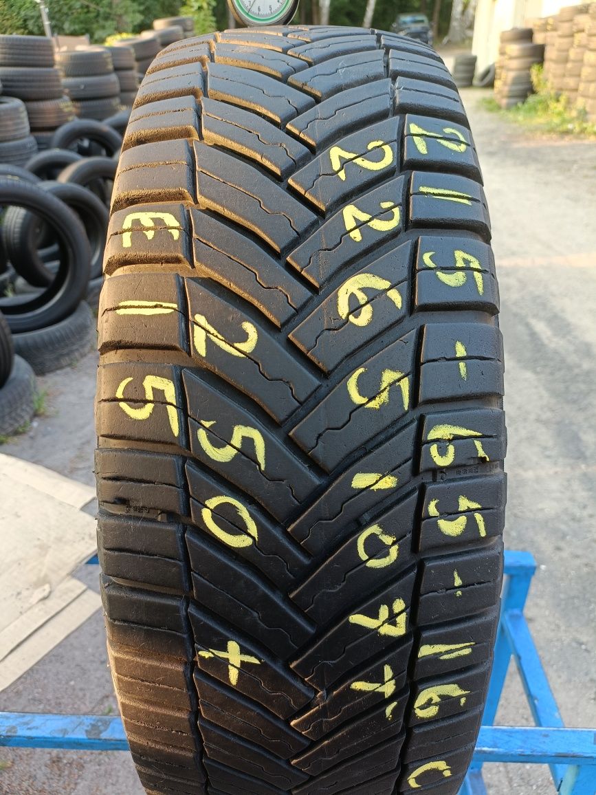 E15, 215/65R16c Michelin Agilis CrossClimate z 2022r 6.5mm