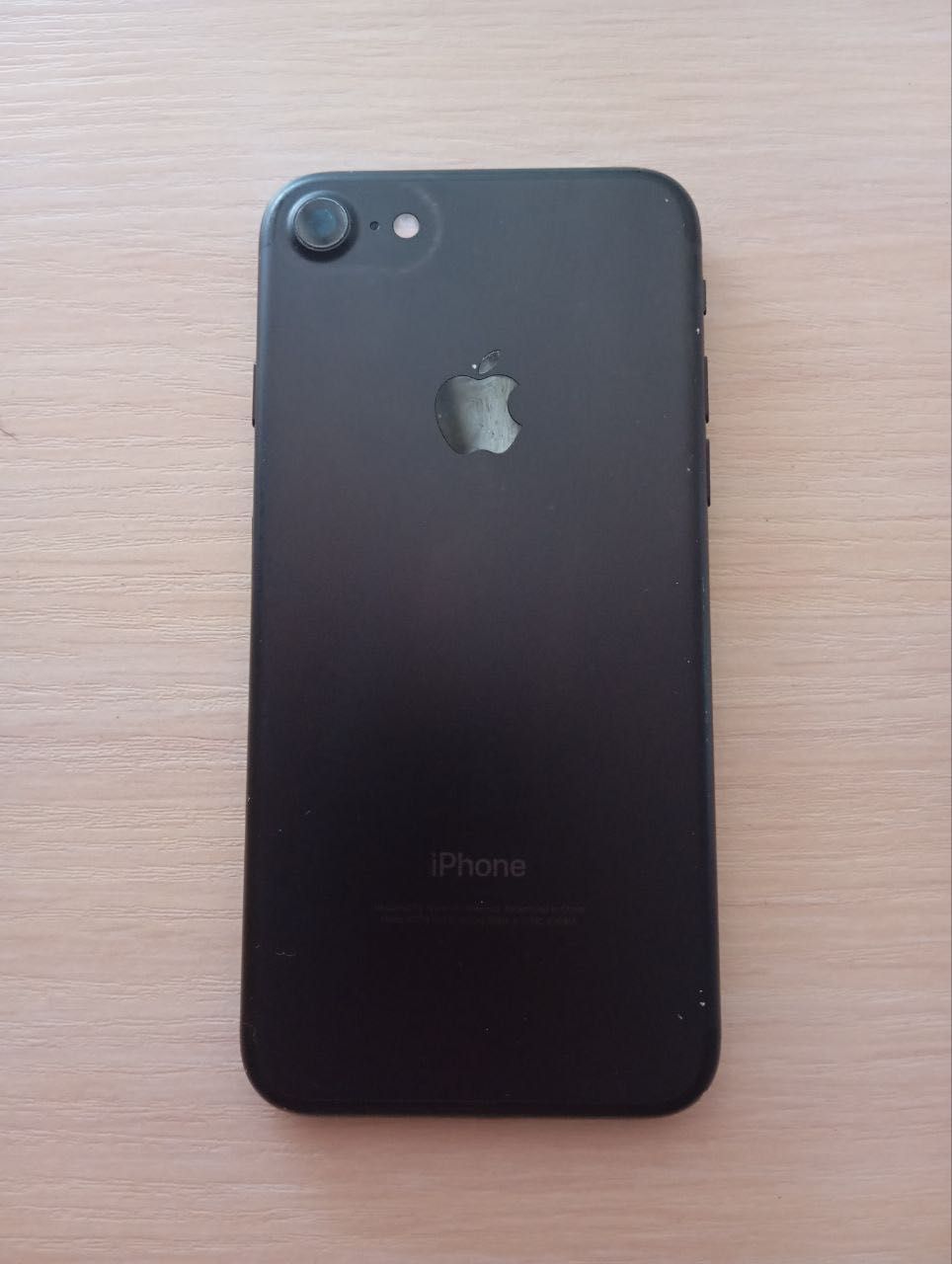 iPhone  7 продам