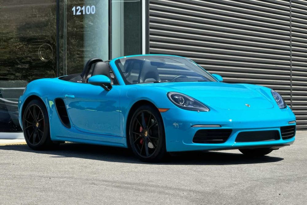 Porsche 718 Boxster S      2018