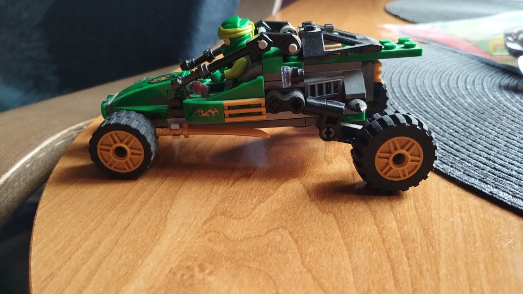 LEGO ninjago samochód