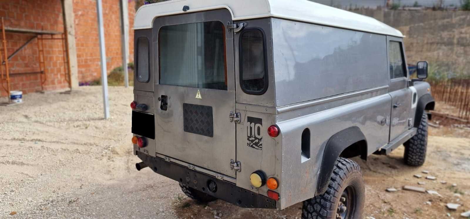 Land Rover Defender 110 3L