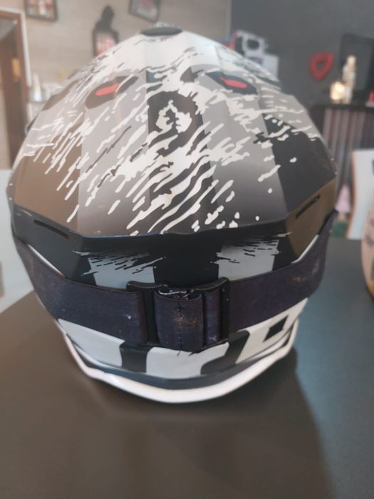 Capacete airoh 2023