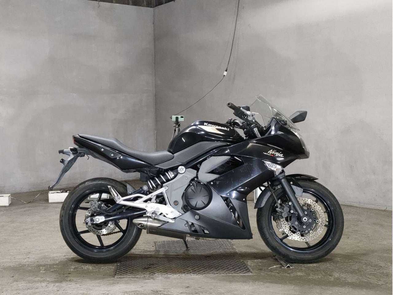 Kawasaki Ninja 400R (2851)