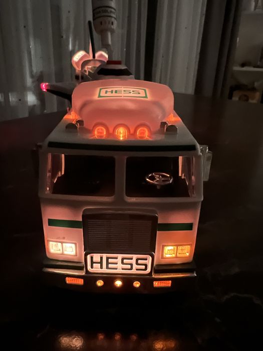 Дитячі іграшки HESS