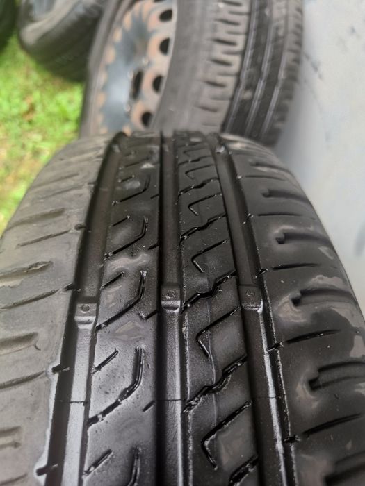 Komplet kół koła 185/65 r15 4×100 felgi Fiat opony Barum 2022