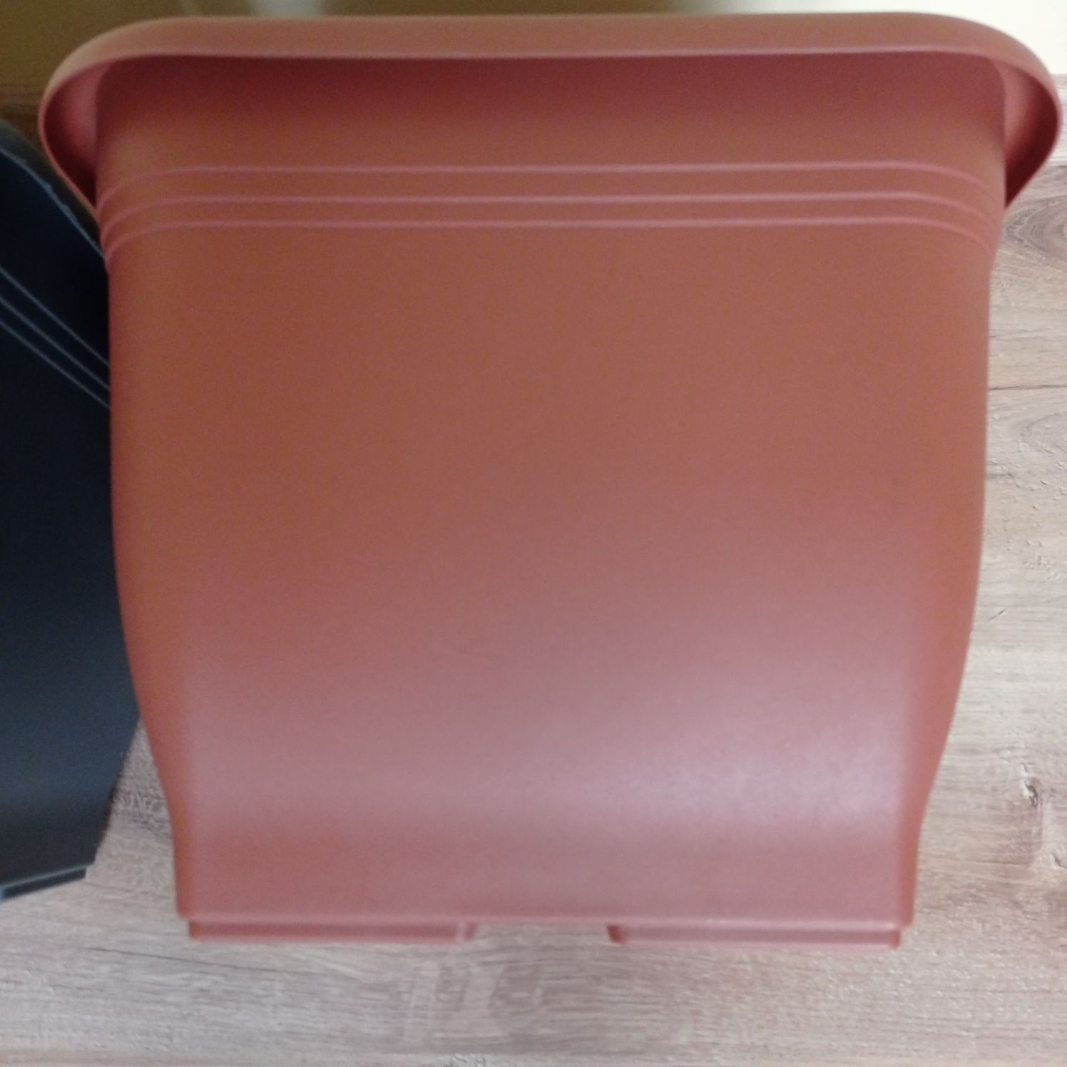 Doniczki plastikowe  kwadratowe 32/27 cm