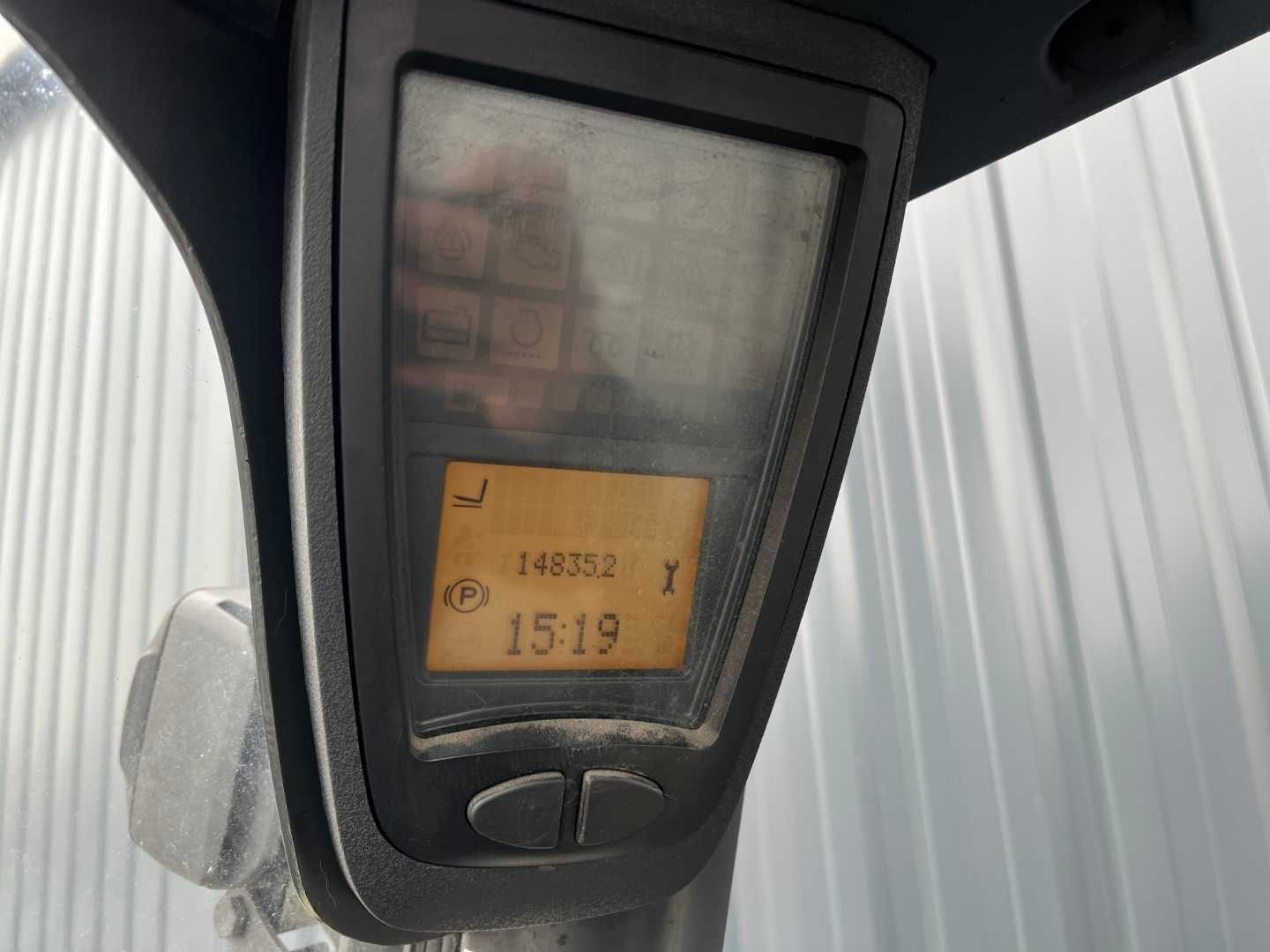 Wózek widłowy Linde H35T-02 Triplex Przesuw 2016 LPG