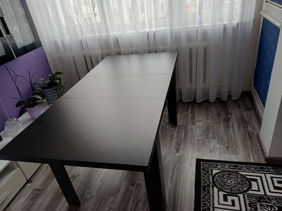 Zestaw - stół + 6 krzeseł