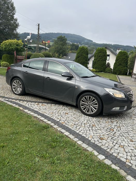 Opel insignia 2011r