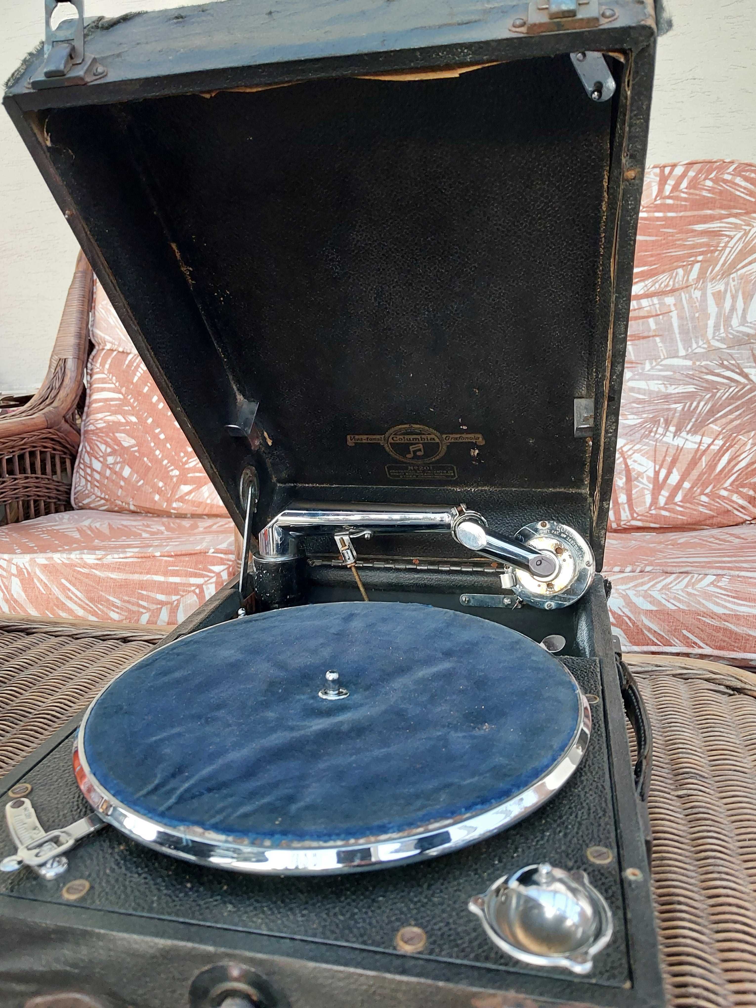 Gramofon walizkowy na korbkę Columbia Grafonola model 201