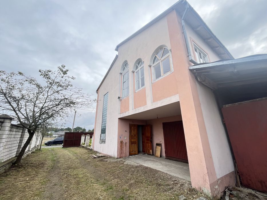 Продаж будинку в селі Семигинів