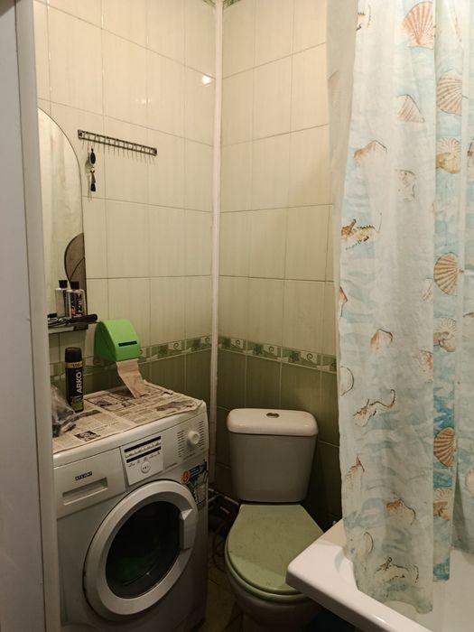 Продам квартиру( барачному домі)