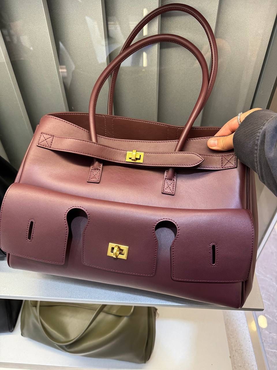 Piekna torebka balenciaga
