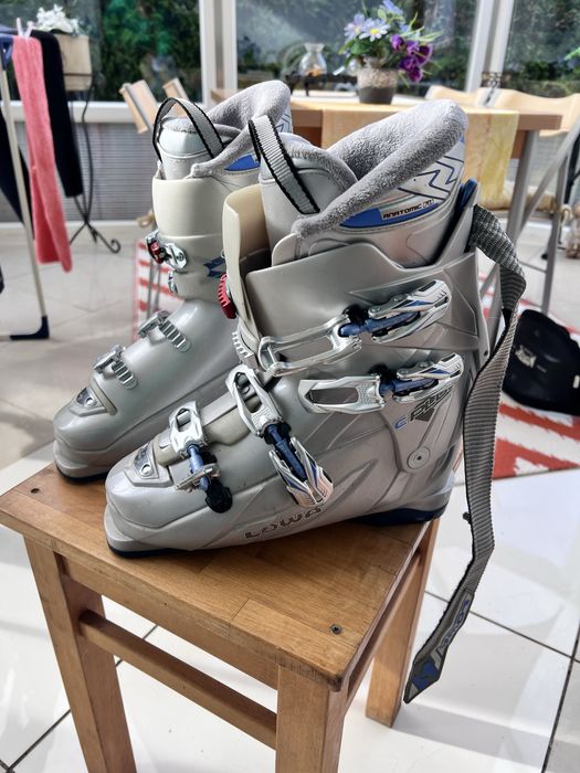 Buty narciarskie Lowa  rozmiar 42-42,5, 27-27,5cm